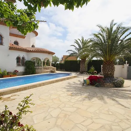 Granada Villa Miami Playa