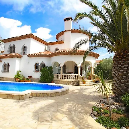 Granada Villa Miami Playa